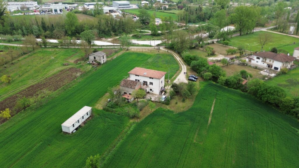 Villa Indipendente ad Atina 1