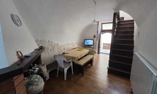 CieloTerra a Lucoli alto 41000euro5 CieloTerra A Lucoli Alto 41000euro5 500x300